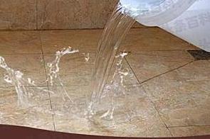 赞皇漏水维修 免砸砖防水材料该如何施工